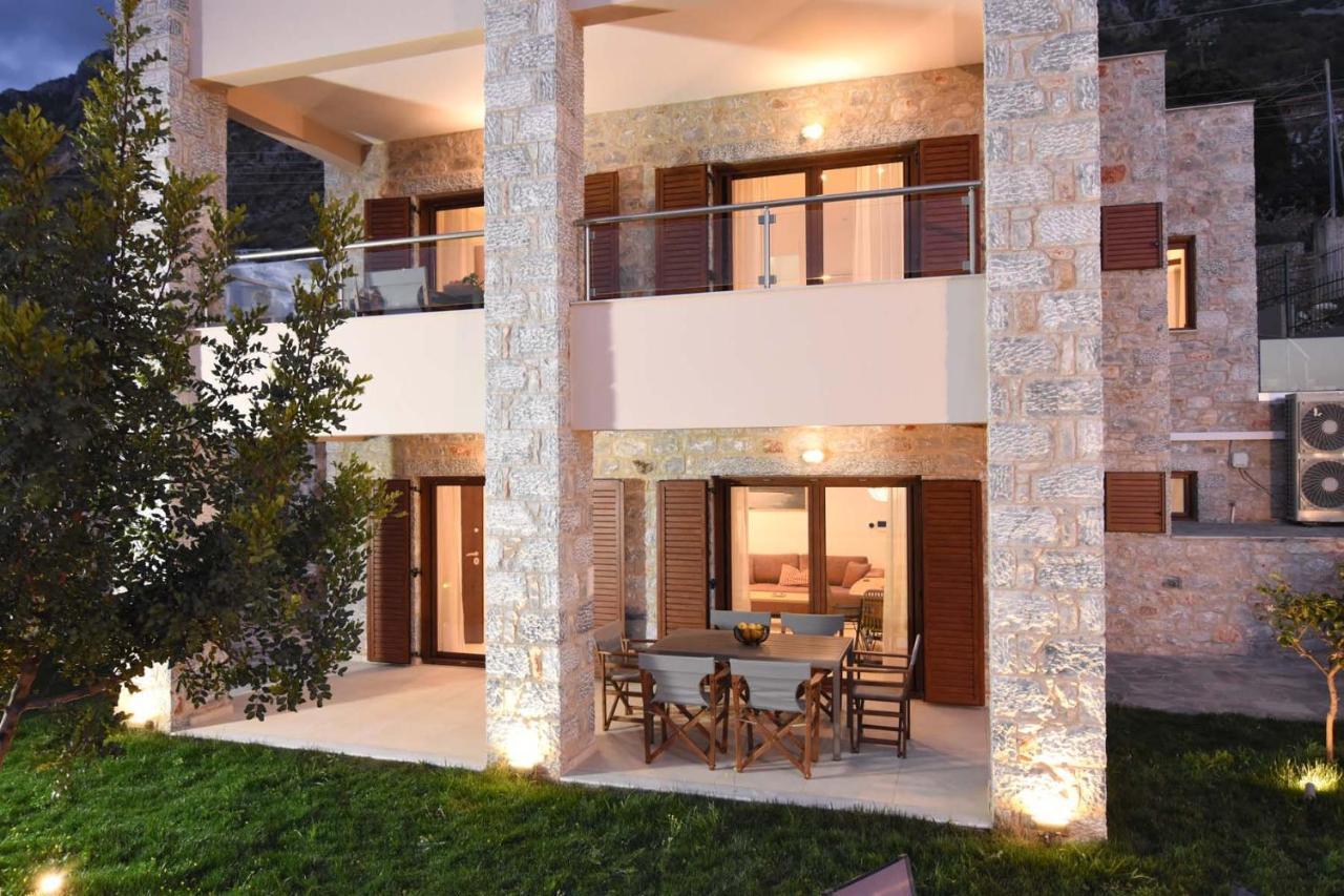 Villa Dafni - Infinite Sea Vistas With Private Pool Kalamata Exterior photo