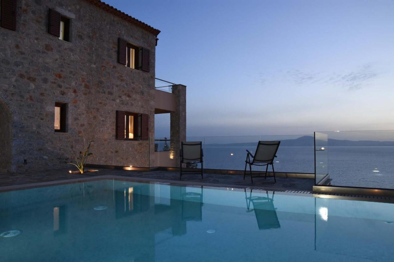 Villa Dafni - Infinite Sea Vistas With Private Pool Kalamata Exterior photo