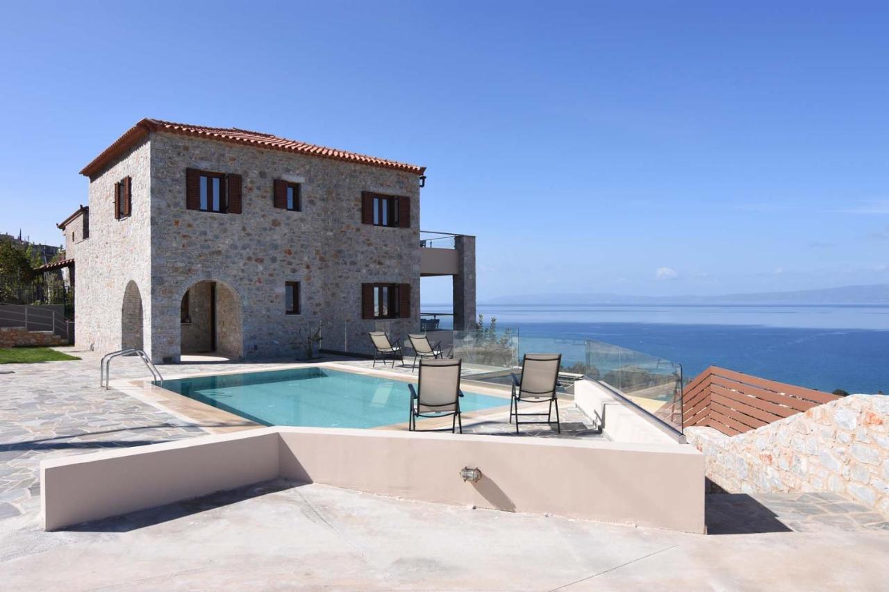 Villa Dafni - Infinite Sea Vistas With Private Pool Kalamata Exterior photo