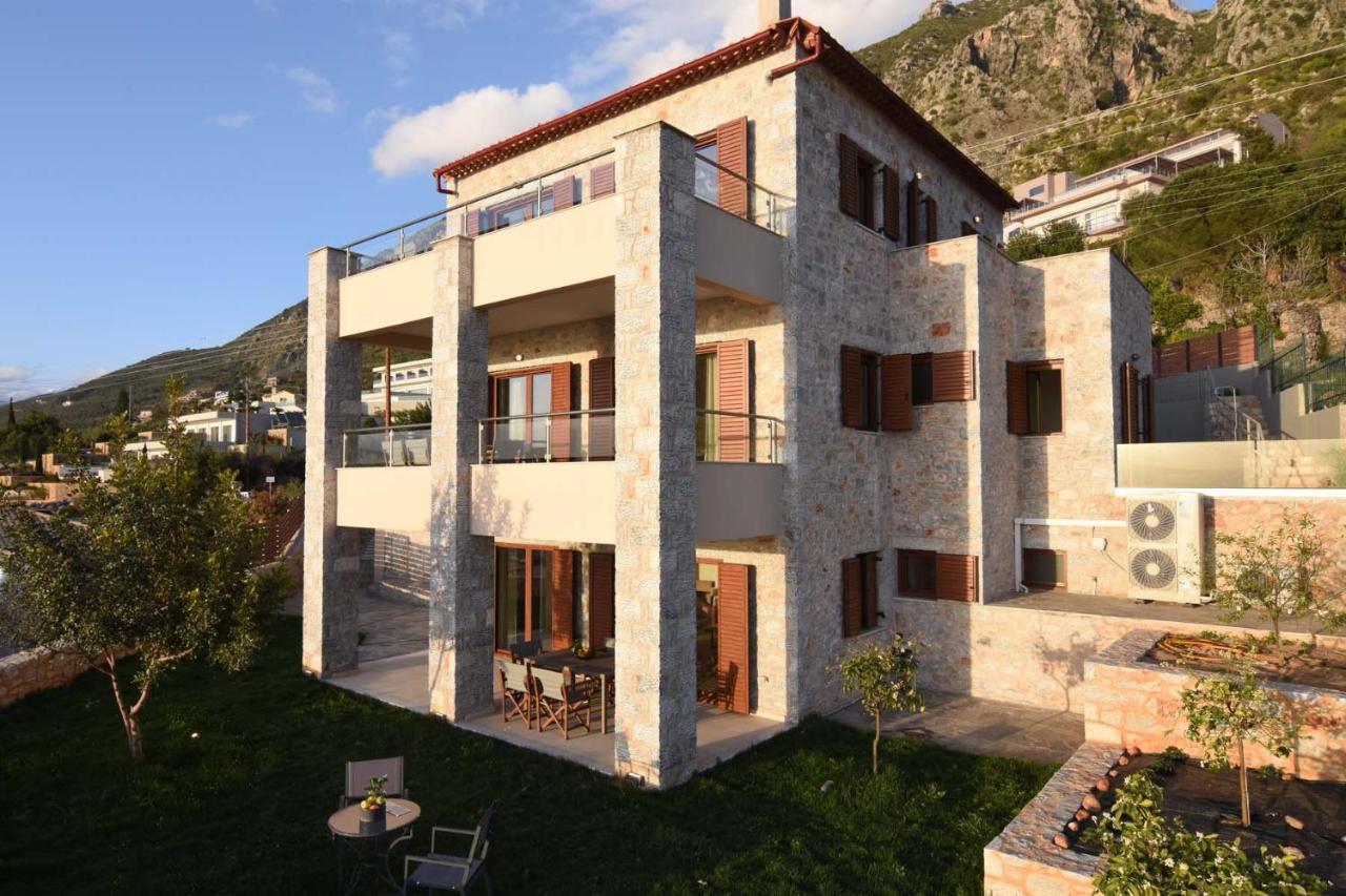 Villa Dafni - Infinite Sea Vistas With Private Pool Kalamata Exterior photo