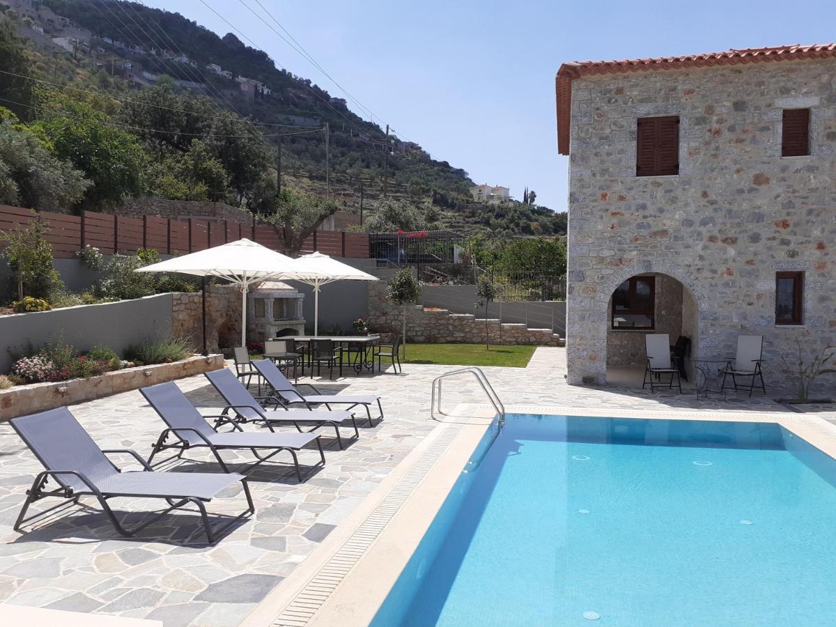 Villa Dafni - Infinite Sea Vistas With Private Pool Kalamata Exterior photo
